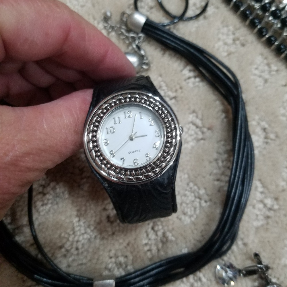 jewelry bundle - Picture 4 of 6